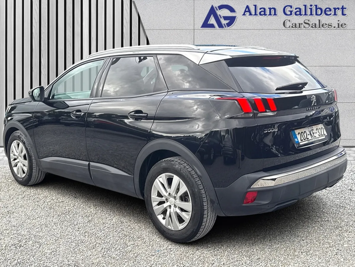 Peugeot 3008 ACTIVE 1.2 Petrol €105 PW LOW  Mileag - Image 2