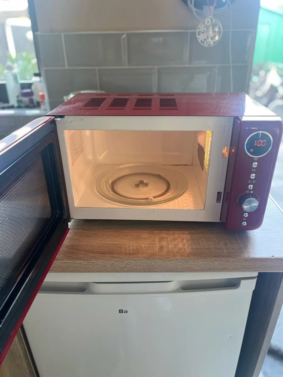 Microwave working perfectly - Image 3