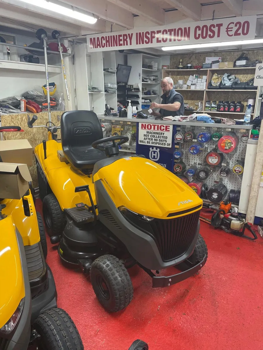 Stiga 6102  ride on  47hrs - Image 2