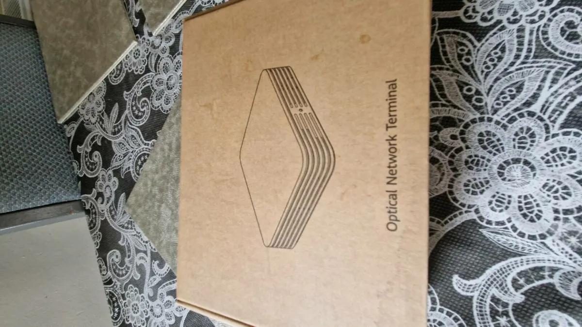 Hauwei modem in the box - Image 3