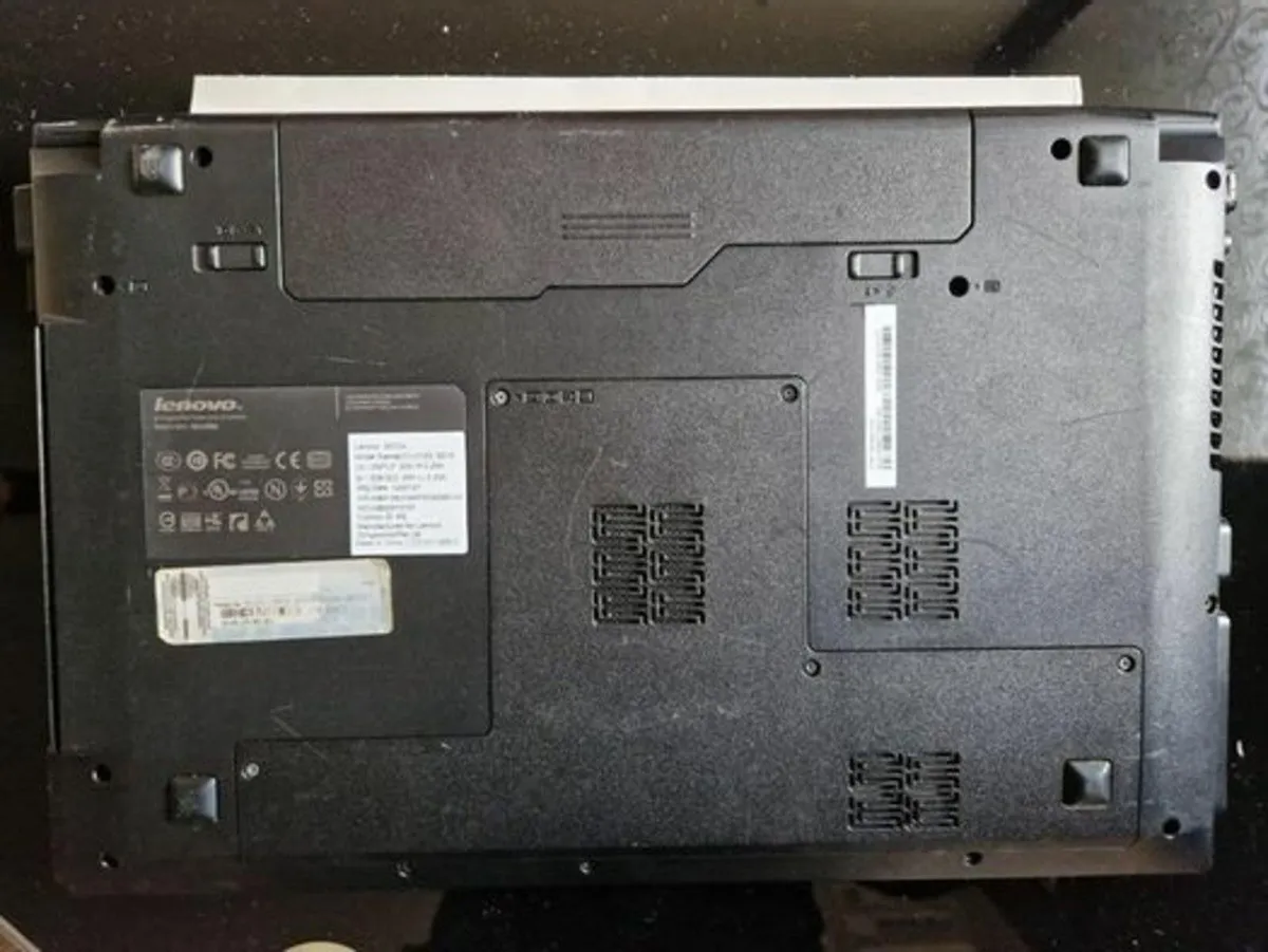 Lenovo 15.6 Laptop, B570e, i3 Core, 4GB RAM, 500GB - Image 4