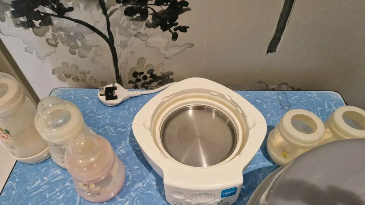 MAM steriliser + bottle warmer + 8 bottles - Image 4