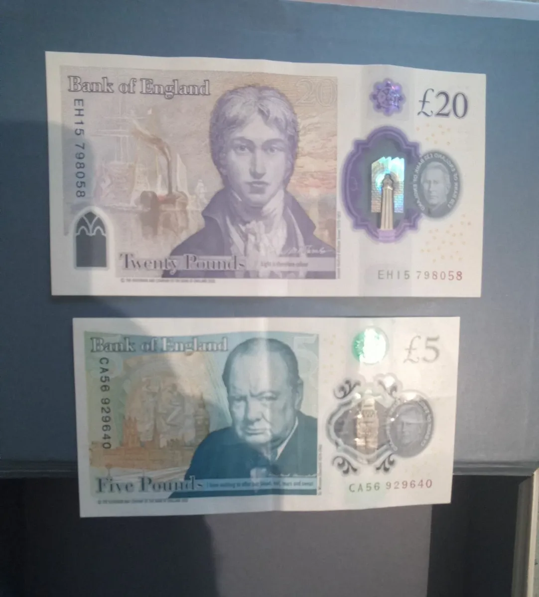 Bank of england £5 + £20 Charles banknotes. - Image 2