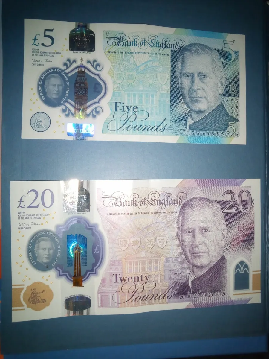 Bank of england £5 + £20 Charles banknotes. - Image 1