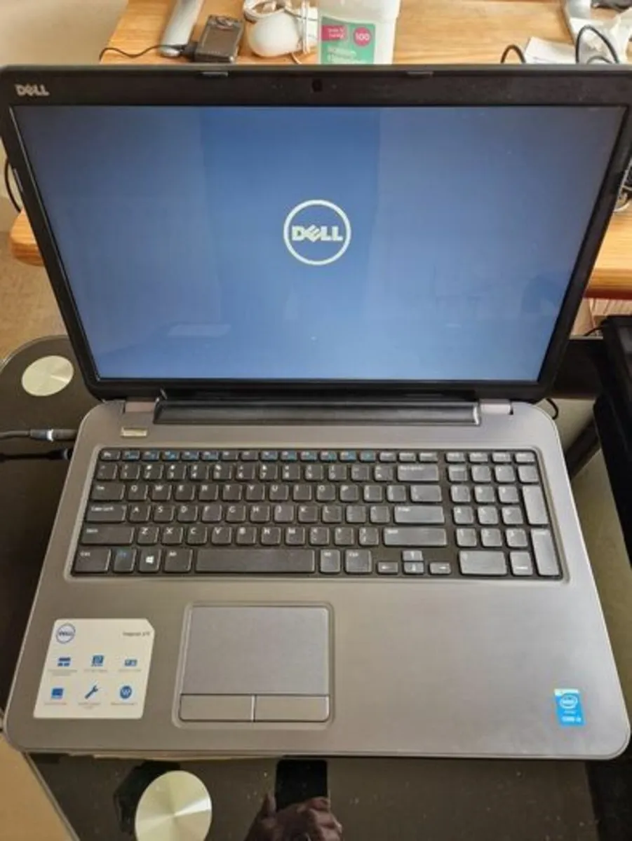 Dell Inspiron 17R-5737 Laptop, i5 core, 17.3" 8GB - Image 1