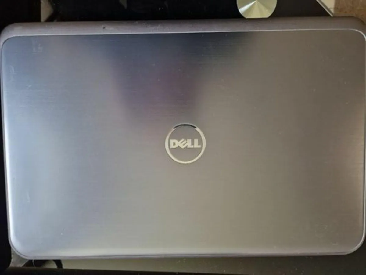 Dell Inspiron 17R-5737 Laptop, i5 core, 17.3" 8GB - Image 2