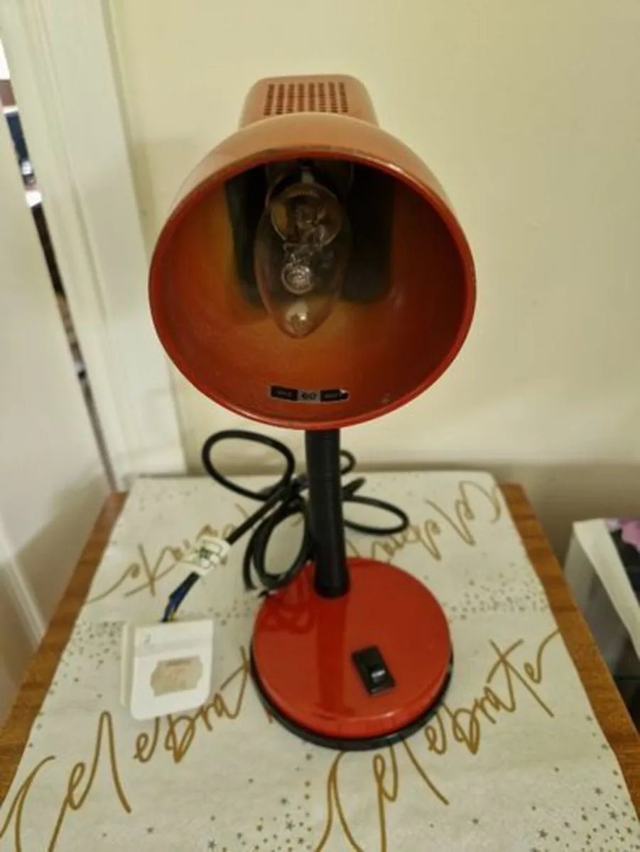 Red Table Lamp with Bulb and On / Off Switch - Image 2