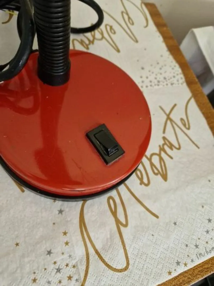 Red Table Lamp with Bulb and On / Off Switch - Image 3