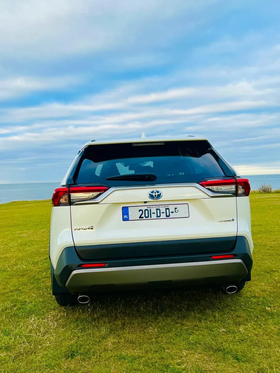 Toyota RAV4 2020 - Image 2