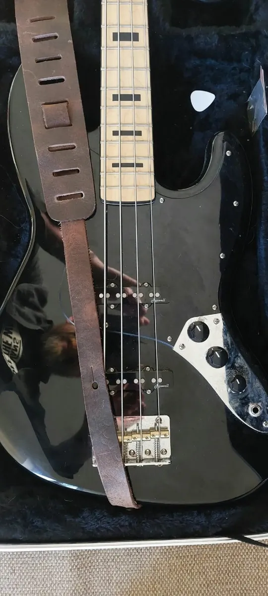 Harley Benton Jazz Bass Guitar - Image 4