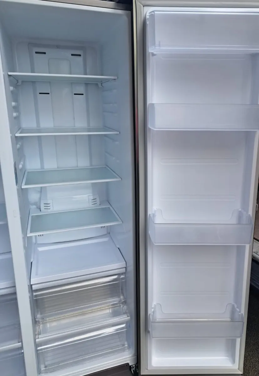 Samsung fridge freezer - Image 3