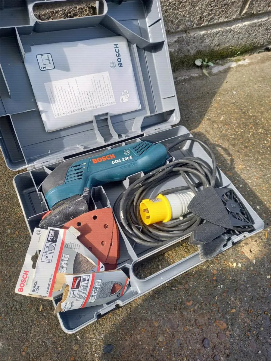 Bosch Detail Sander - Image 2
