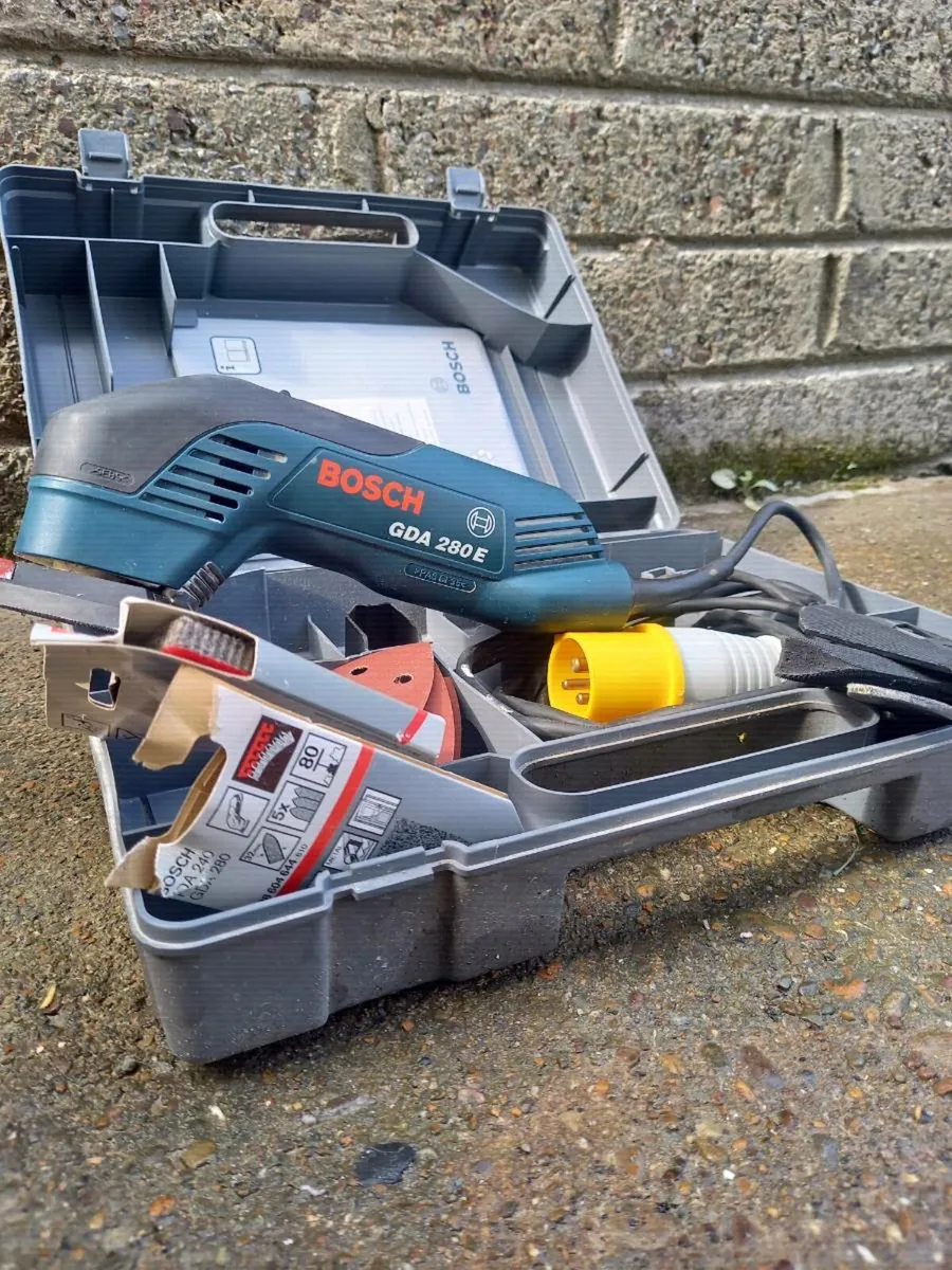 Bosch Detail Sander - Image 4