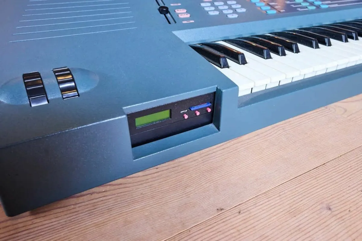 EMU Emax I 1 SE Vintage 12bit Sampler Keyboard wit - Image 3