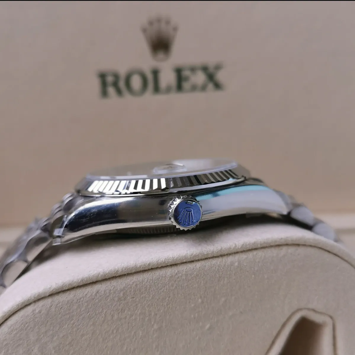 Rolex date just 41mm - Image 4