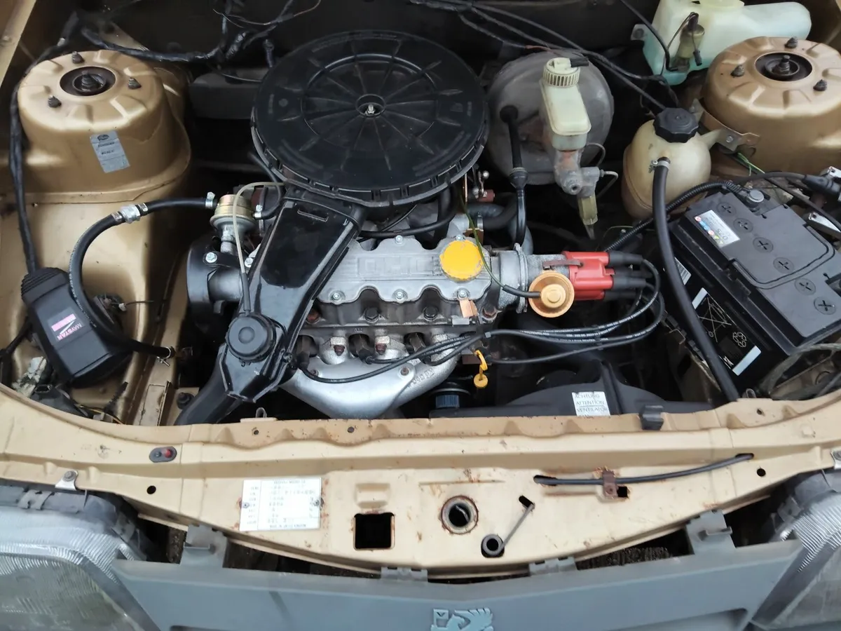 Vauxhall Cavalier 1982 - Image 3