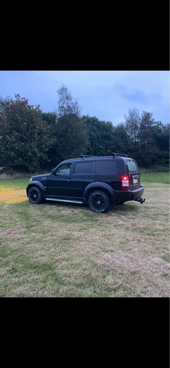 Dodge Nitro - Image 2