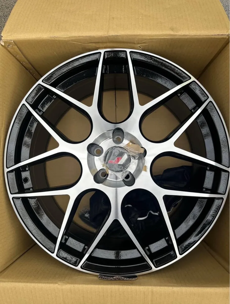 JR18 ALLOYS 20 INCH - Image 1