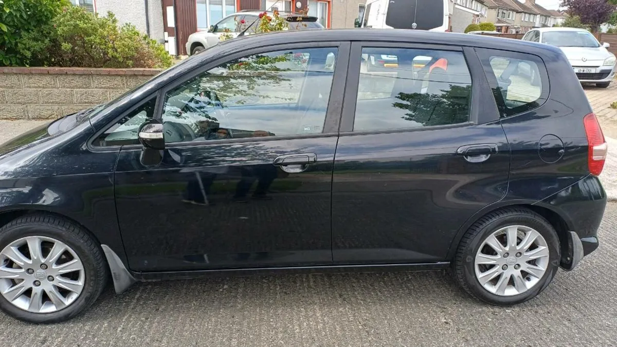 Honda Jazz v low mls tax and test - Image 3