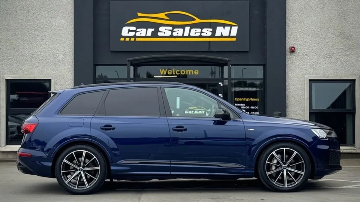 Audi Q7 3.0 TDI V6 50 Black Edition SUV 5dr Diese - Image 3