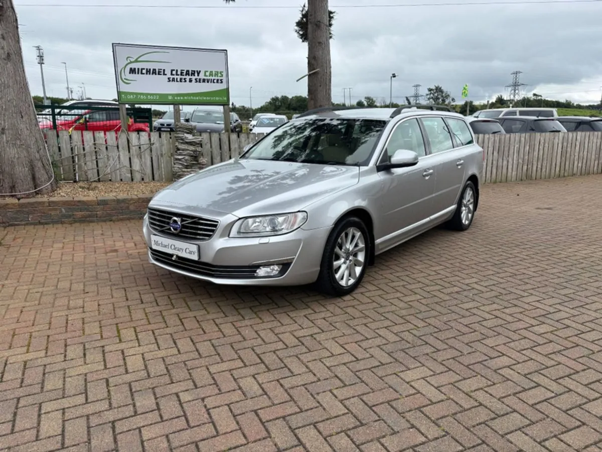 Volvo V70 D4 SE Luxury GT 5DR Auto - Image 1