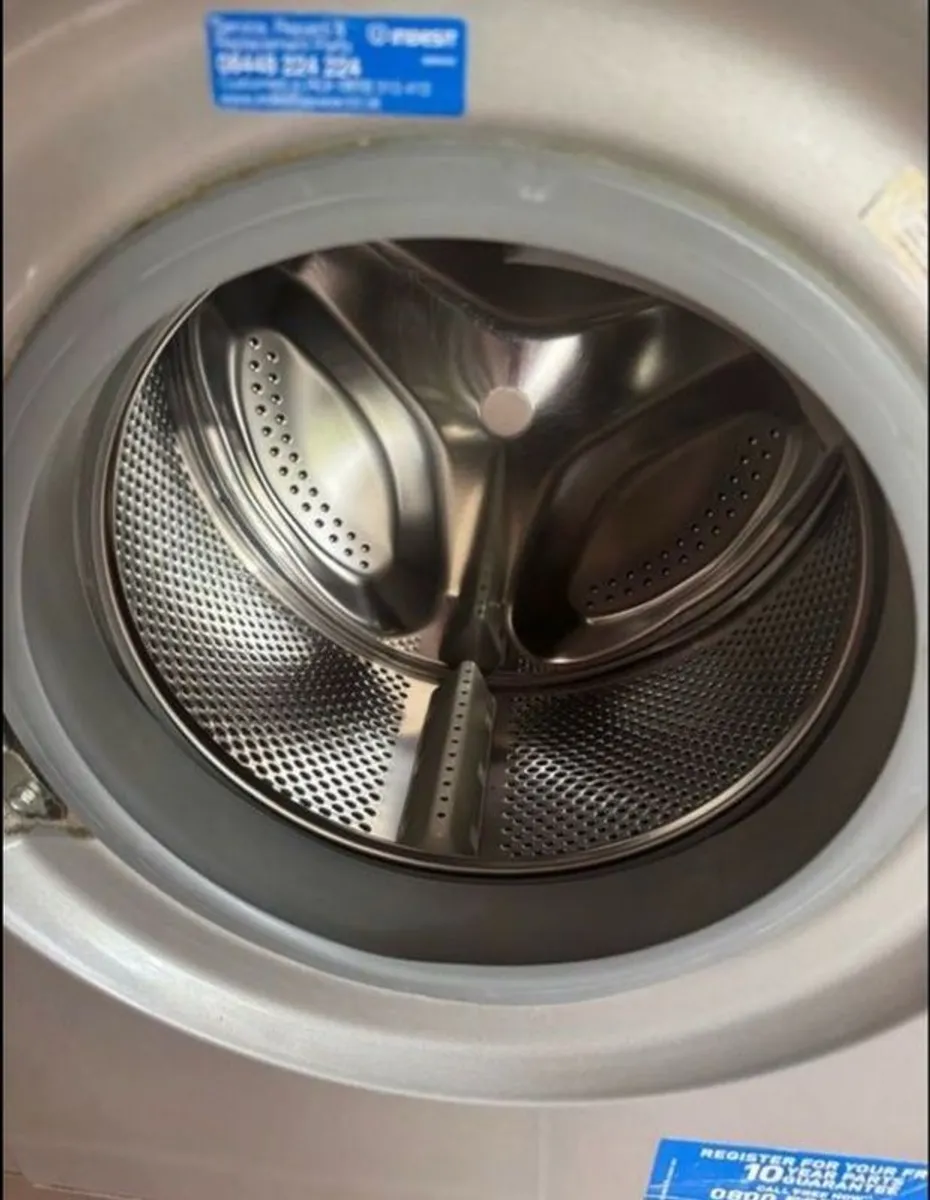 Indesit Washing Machine - Image 2