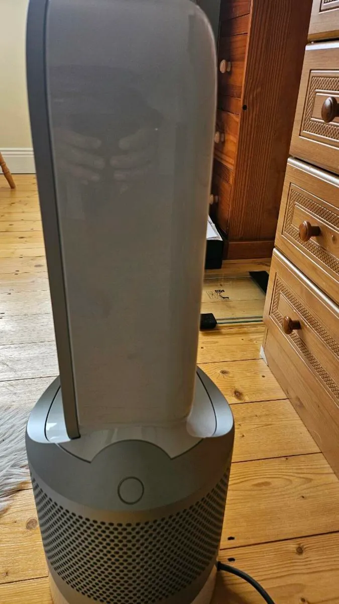 Dyson hot and cold bladeless fan - Image 4