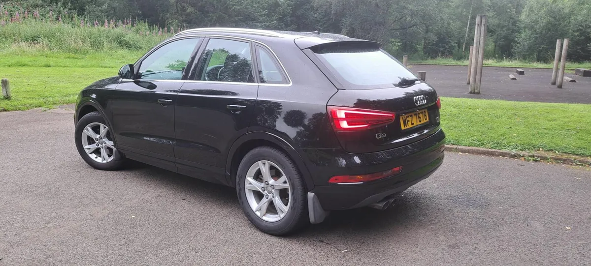 Audi Q3 - Image 2