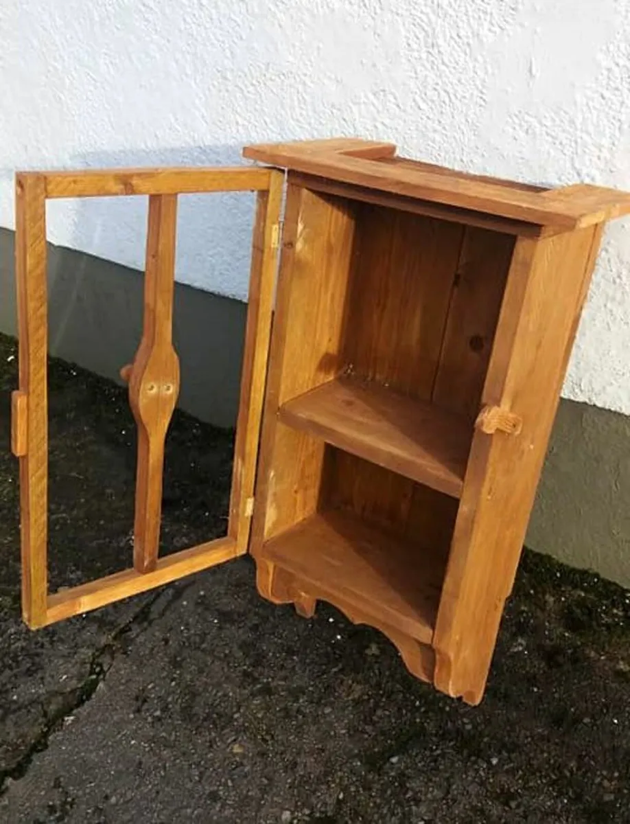 Rustic floating storage / display - Image 2