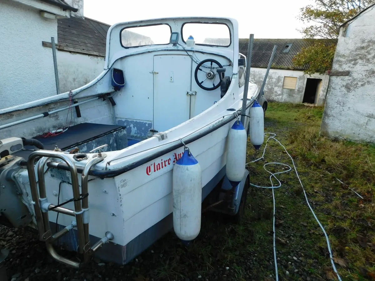 16ft Mayland Cabin Cruiser with Honda Outboard - Image 3
