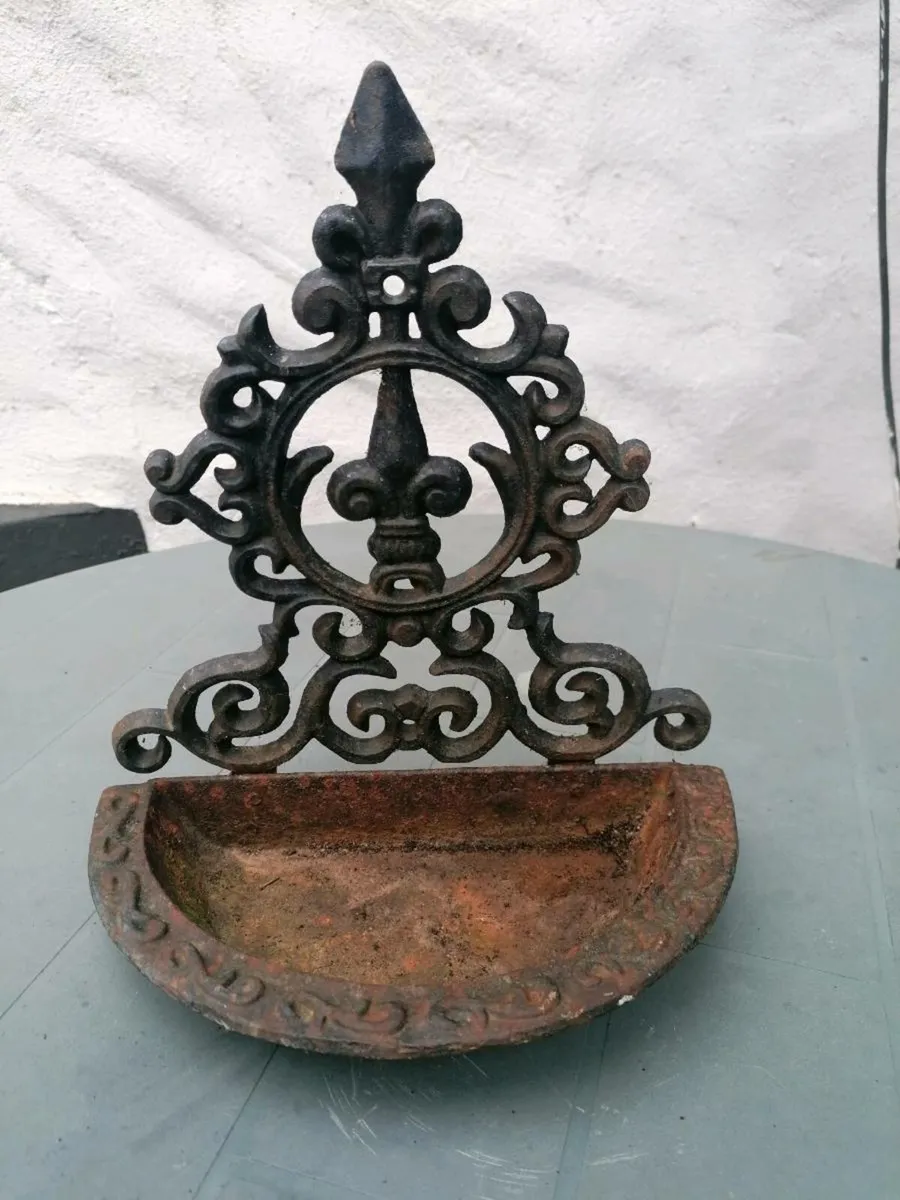 Bird Bath / Feeder - Image 1