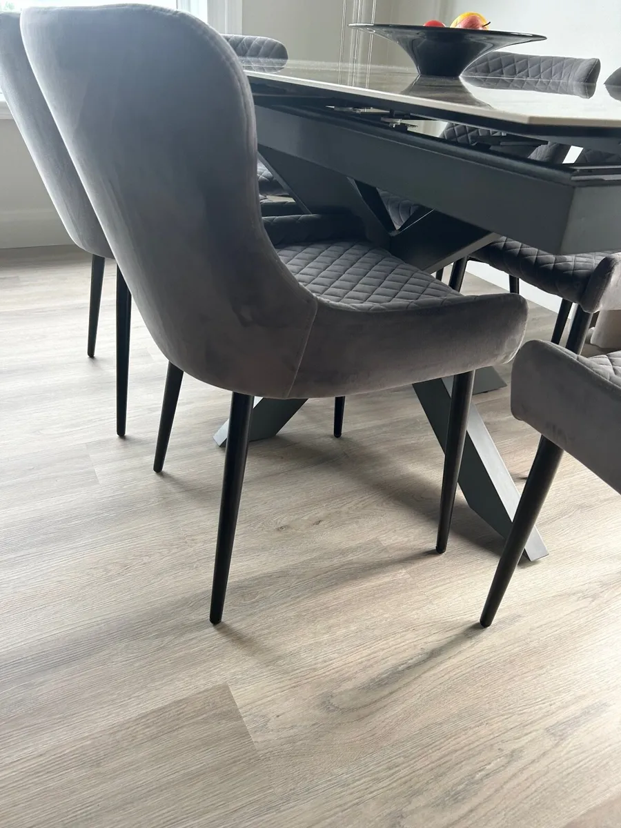 Dining room chairs x 6 - Image 2