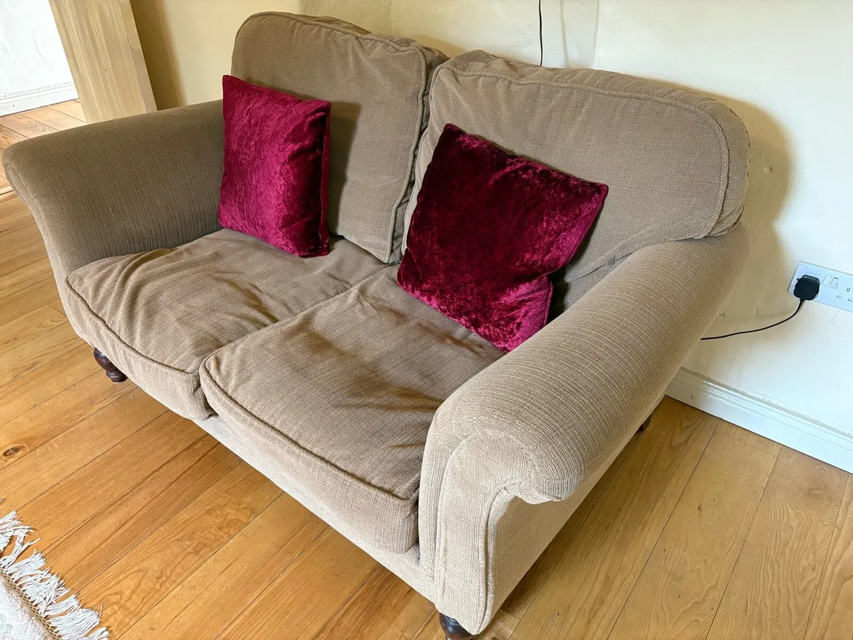 Couch - Image 2