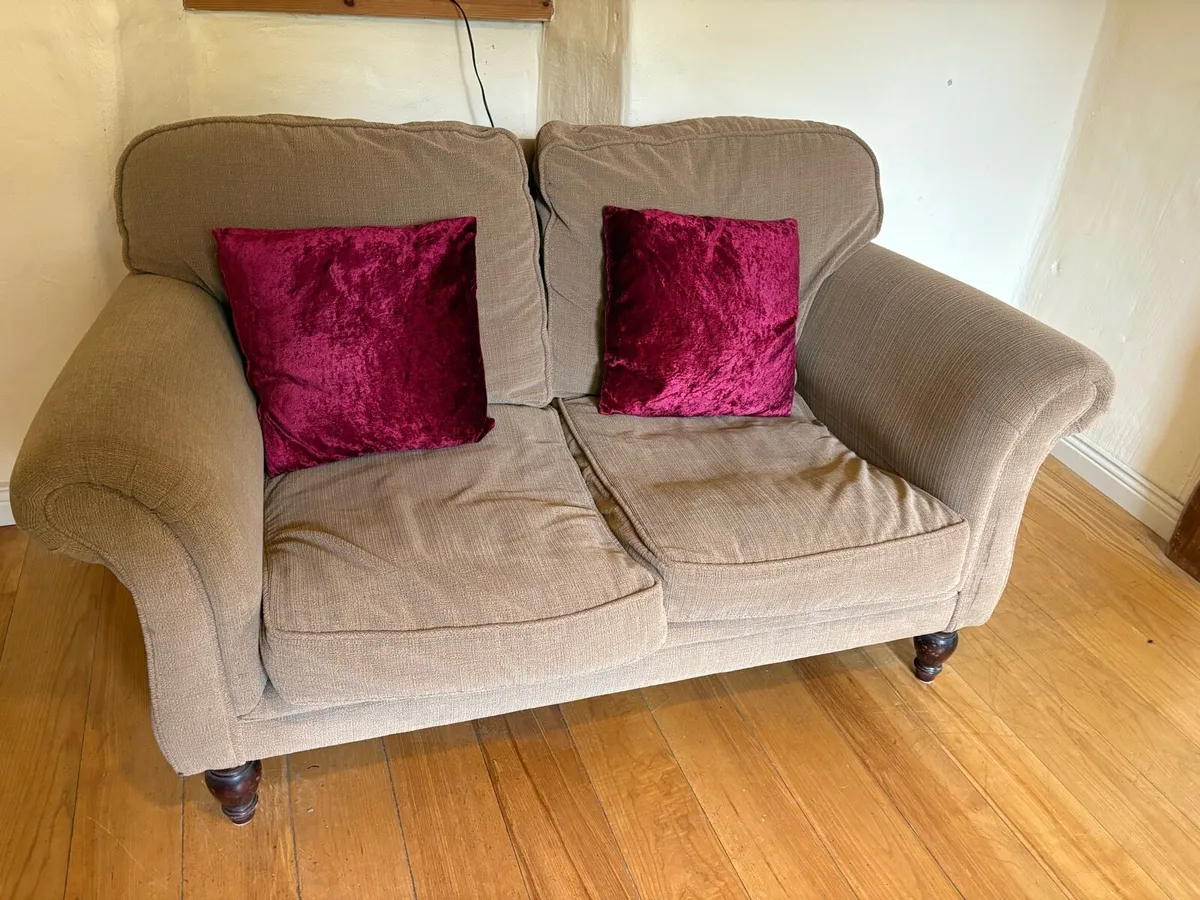 Couch - Image 3