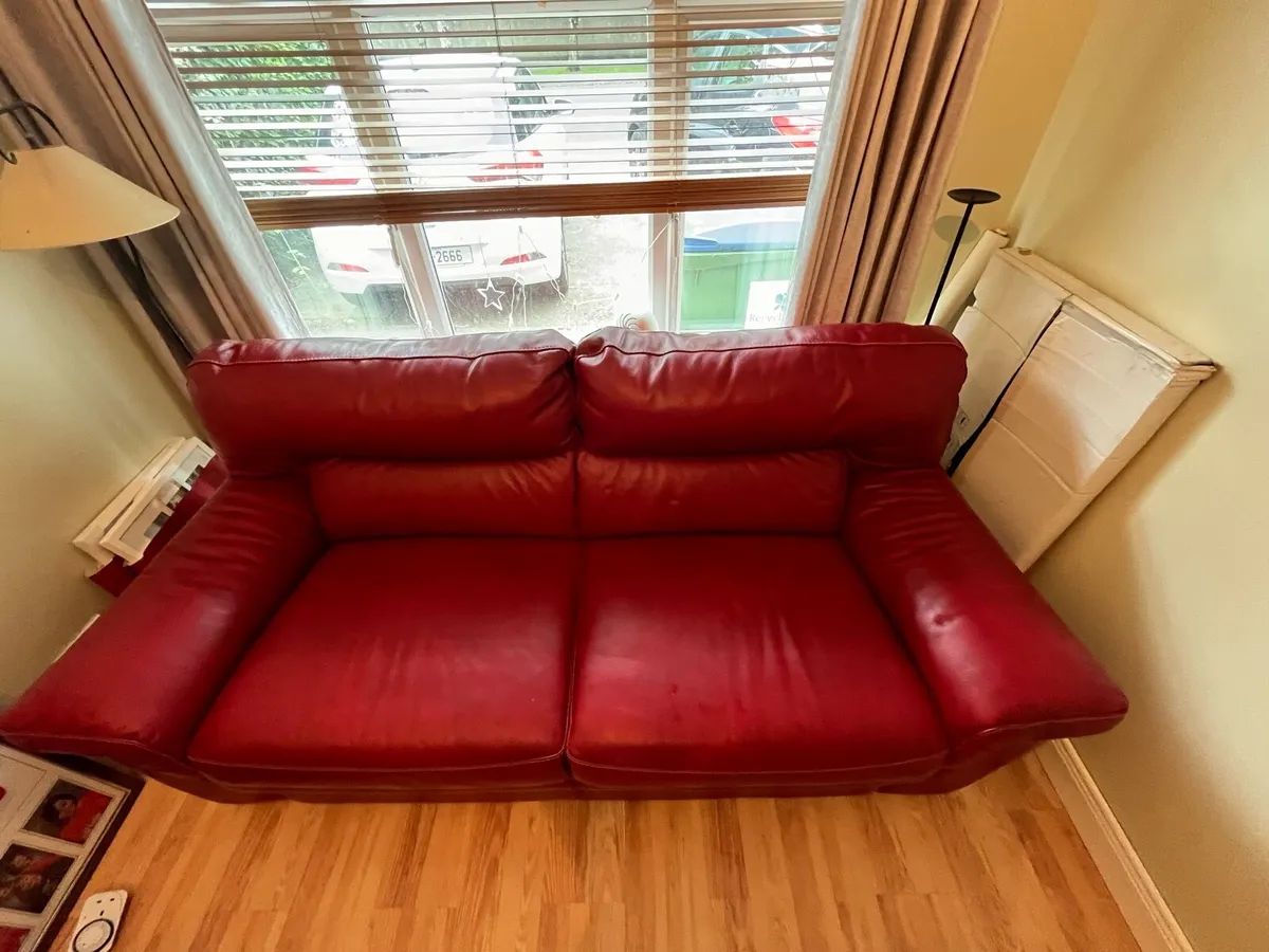 Couch - Image 3