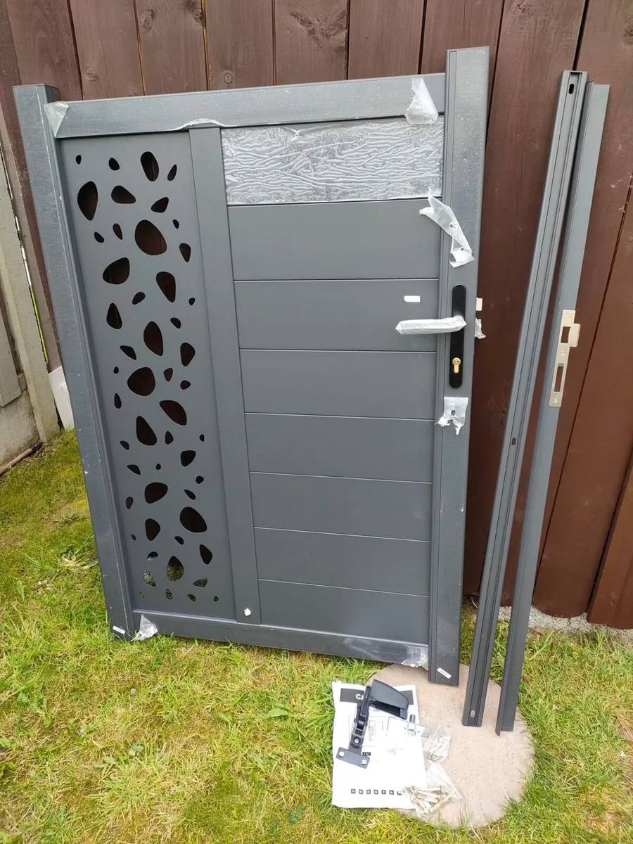Aluminium Side Gate - Fully Assembled - Image 2