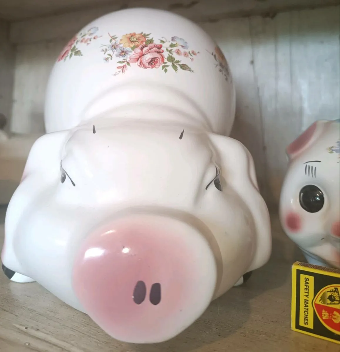 Vintage Porcelain - Image 4