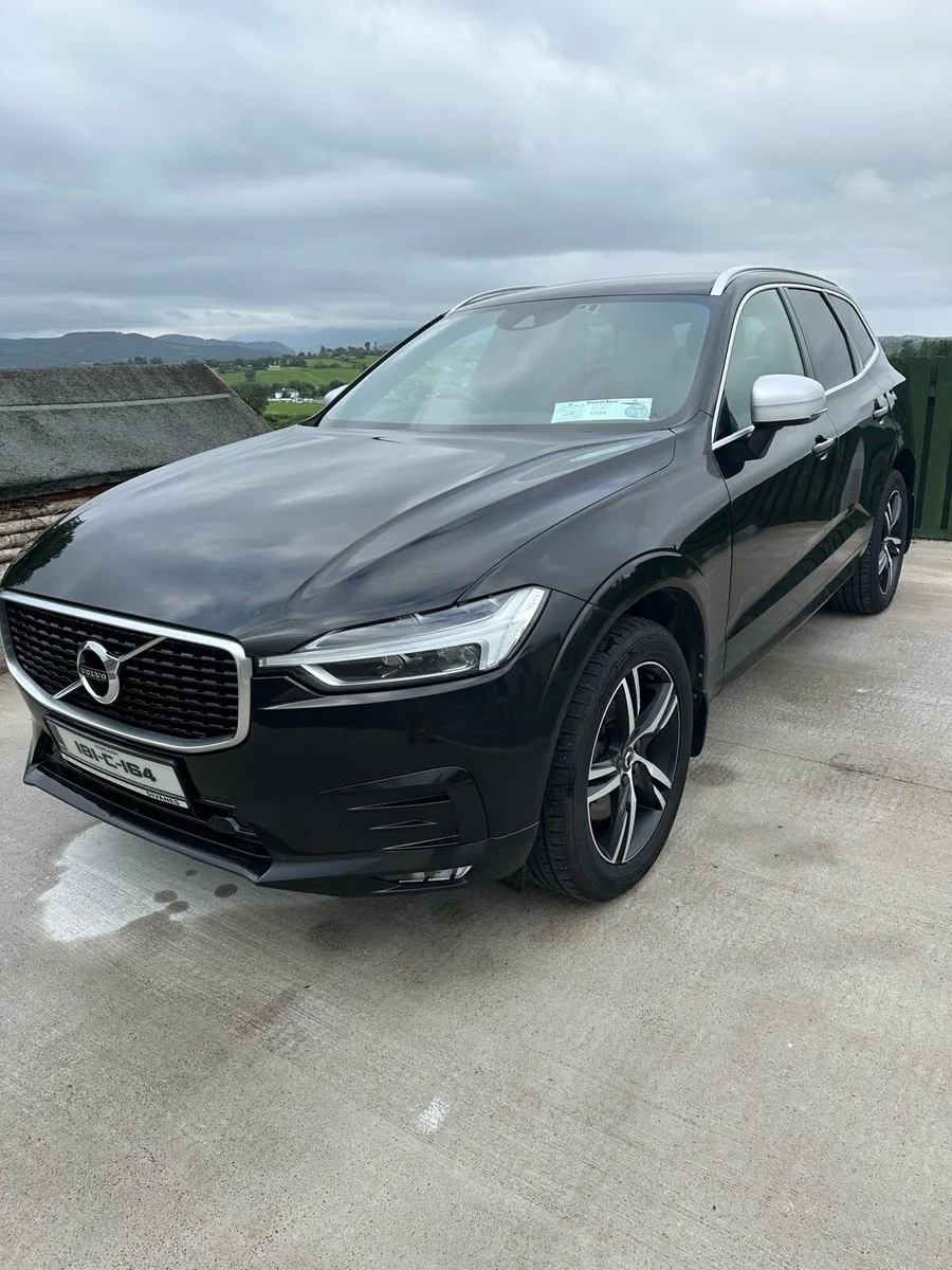 181 Volvo XC60 R-Design AWD Auto - Image 3