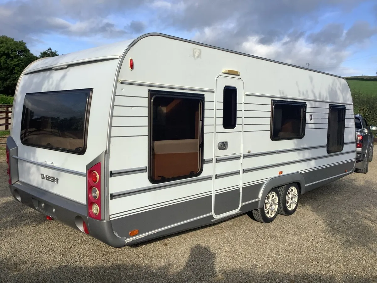 Caravan - Image 1