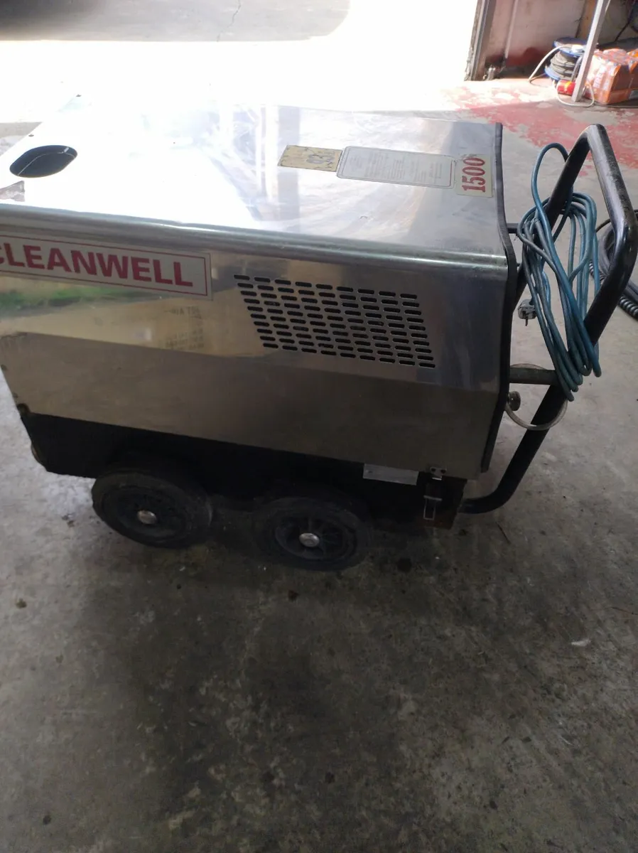Cleanwell Hot  pressure washer - Image 2