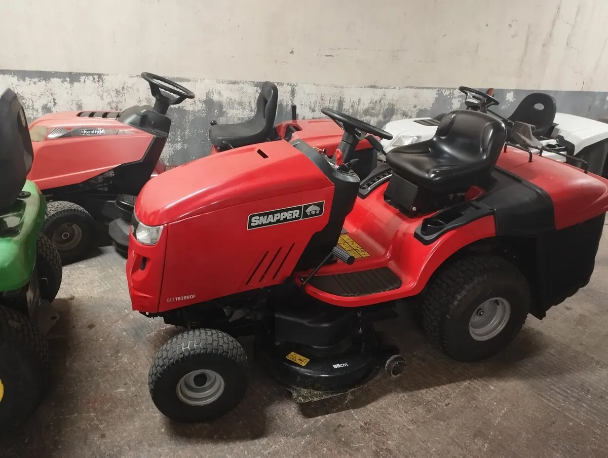 Ride on mowers - Image 2