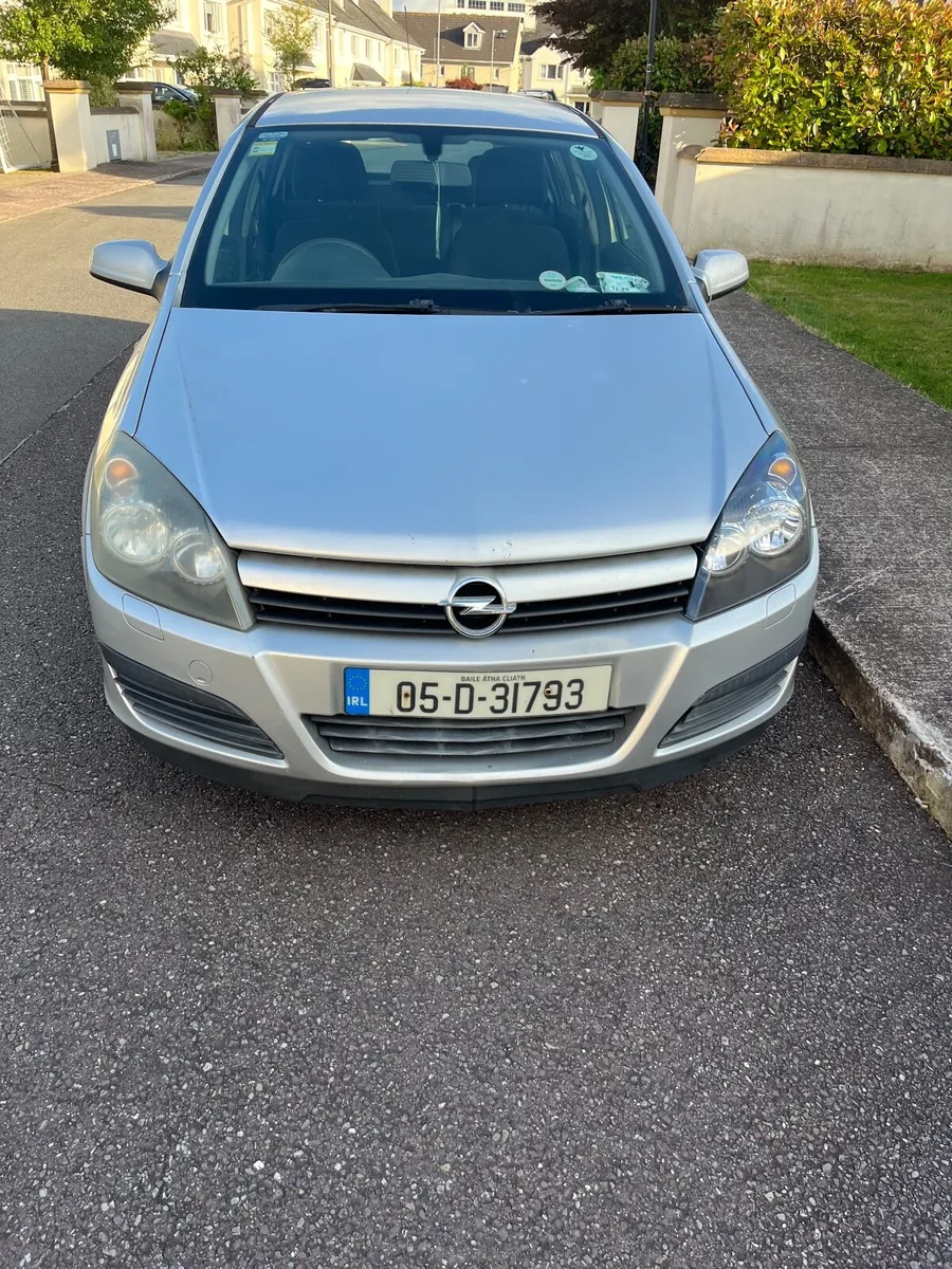 Opel Astra 2005 - Image 1