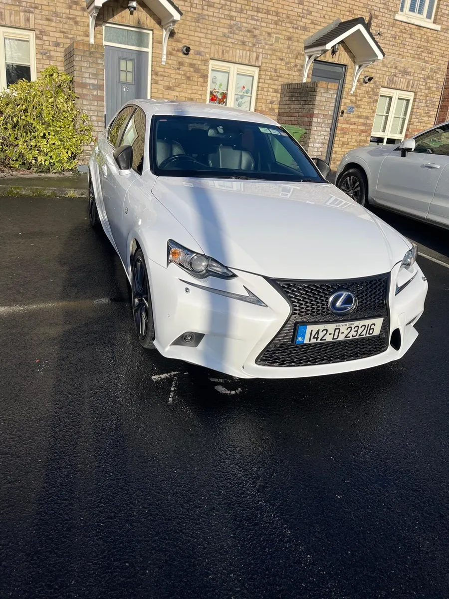 Lexus IS 2.5 F Sport NCT still 27 march 2026 - Image 2