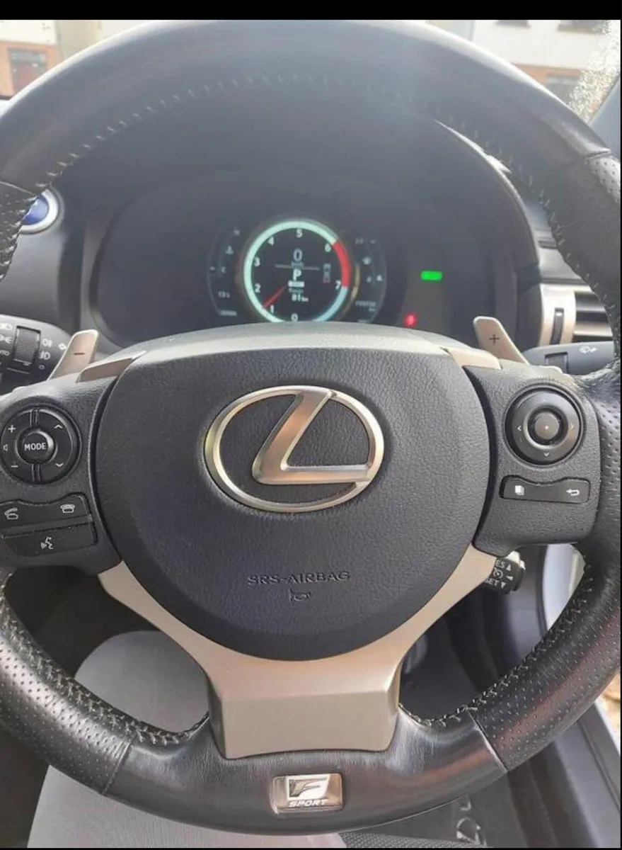 Lexus IS 2.5 F Sport NCT still 27 march 2026 - Image 3
