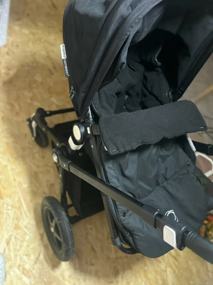 Bugaboo cameleon 3 buggy. Hood foot muff - Image 2