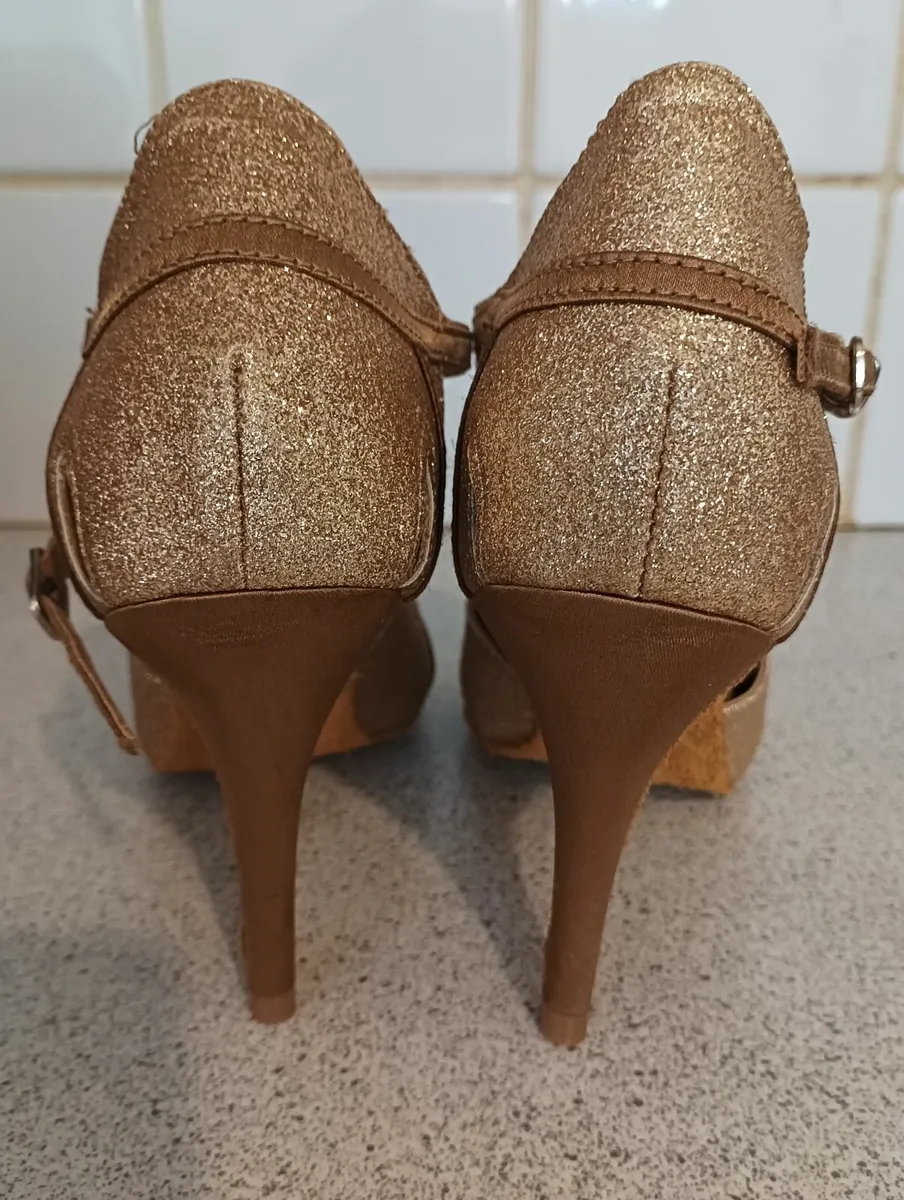Shoes - Image 2