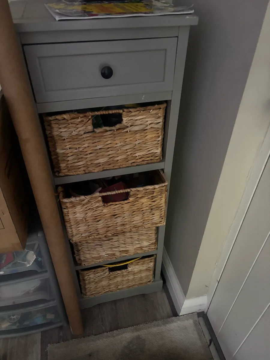 Storage unit