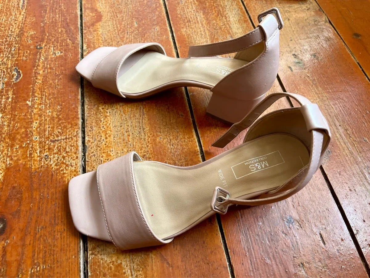 Dusk pink heels - Image 2