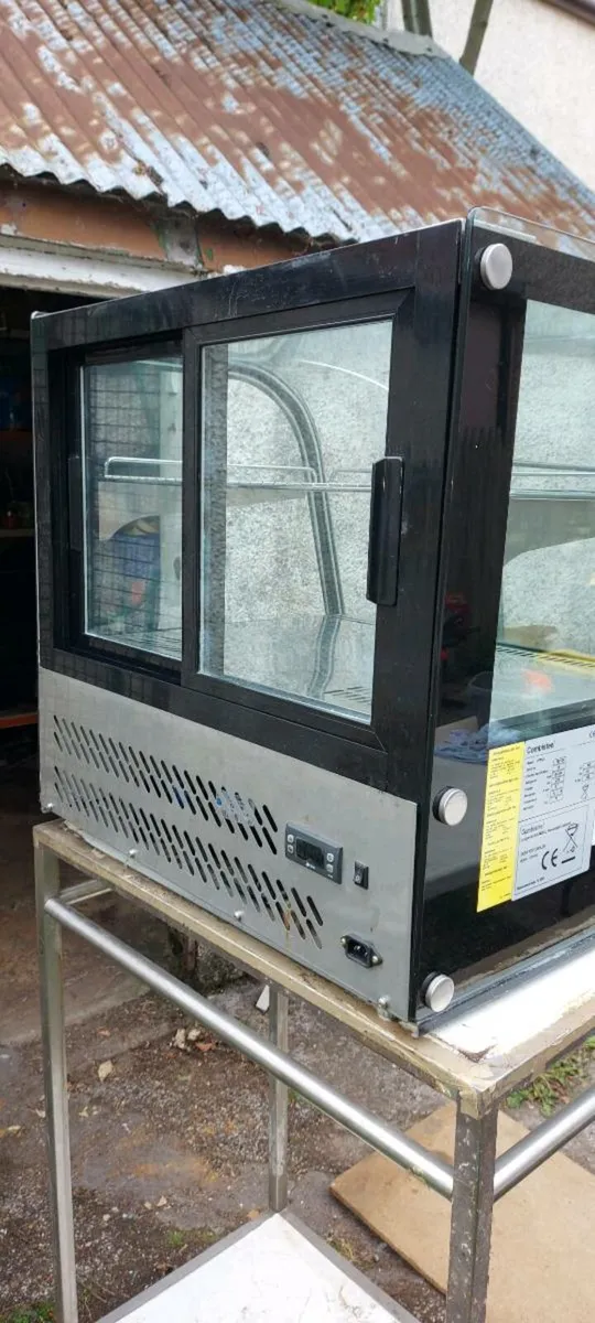 Combisteel  120 litre
Countertop  display  fridge. - Image 1