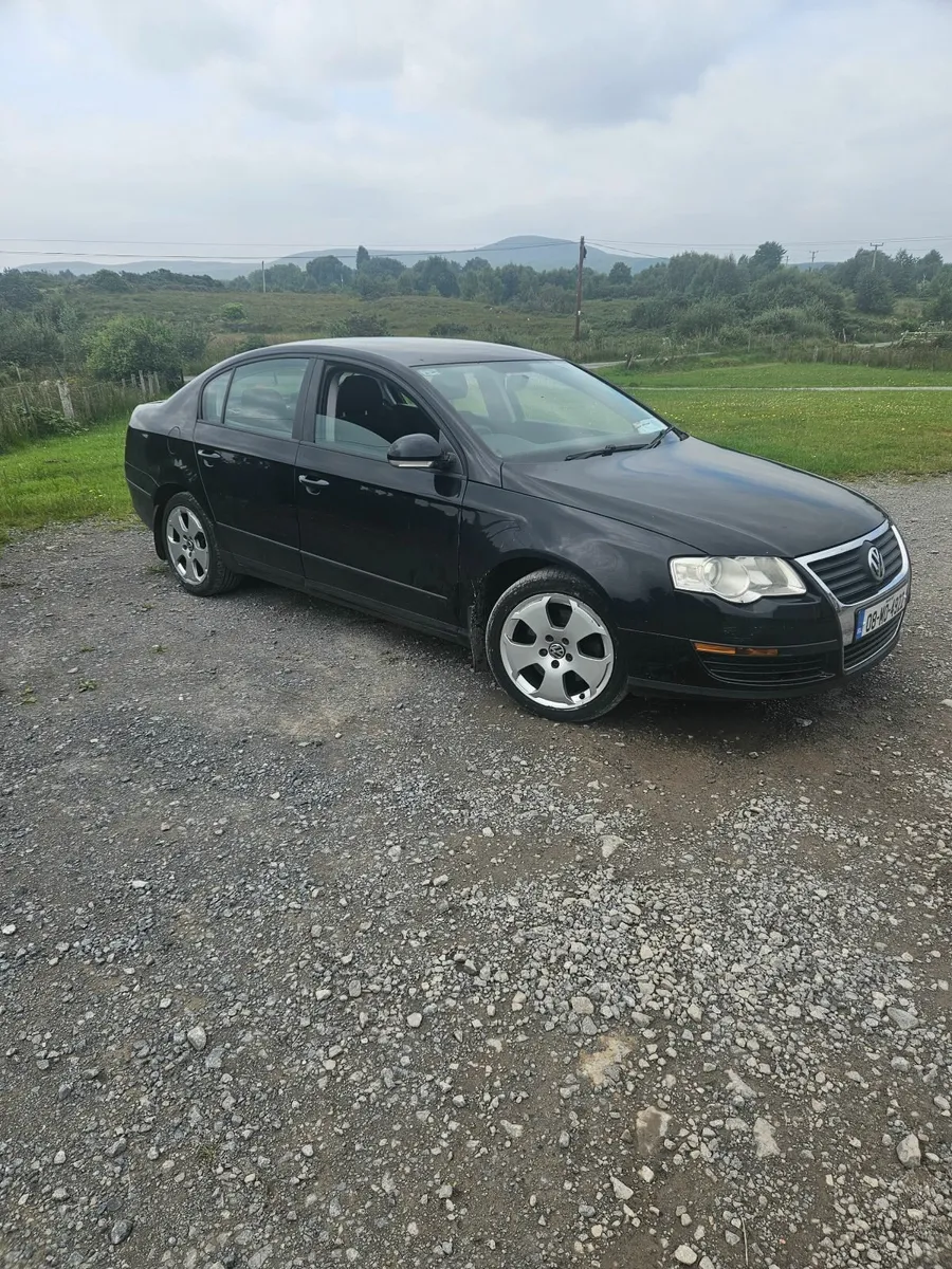 Volkswagen Passat  **BREAKING * - Image 1